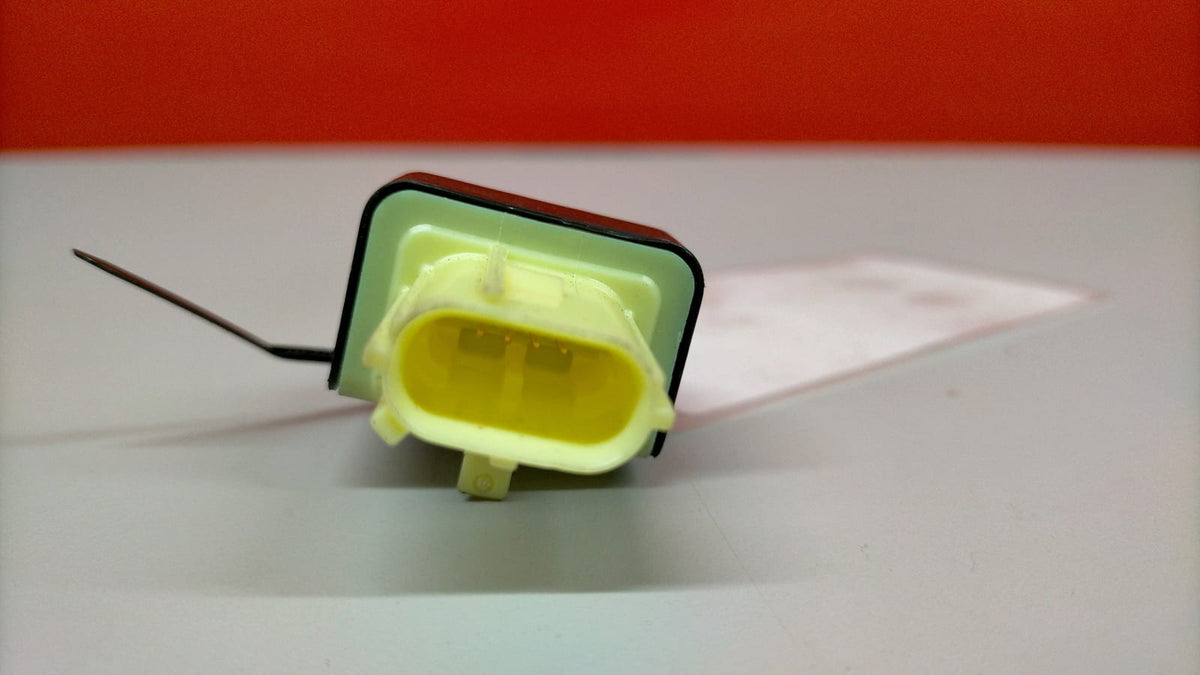 Sensor Airbag Toyota Yaris P13 Toyota Yaris 2019 8983102140 Ref 1119 8983102140