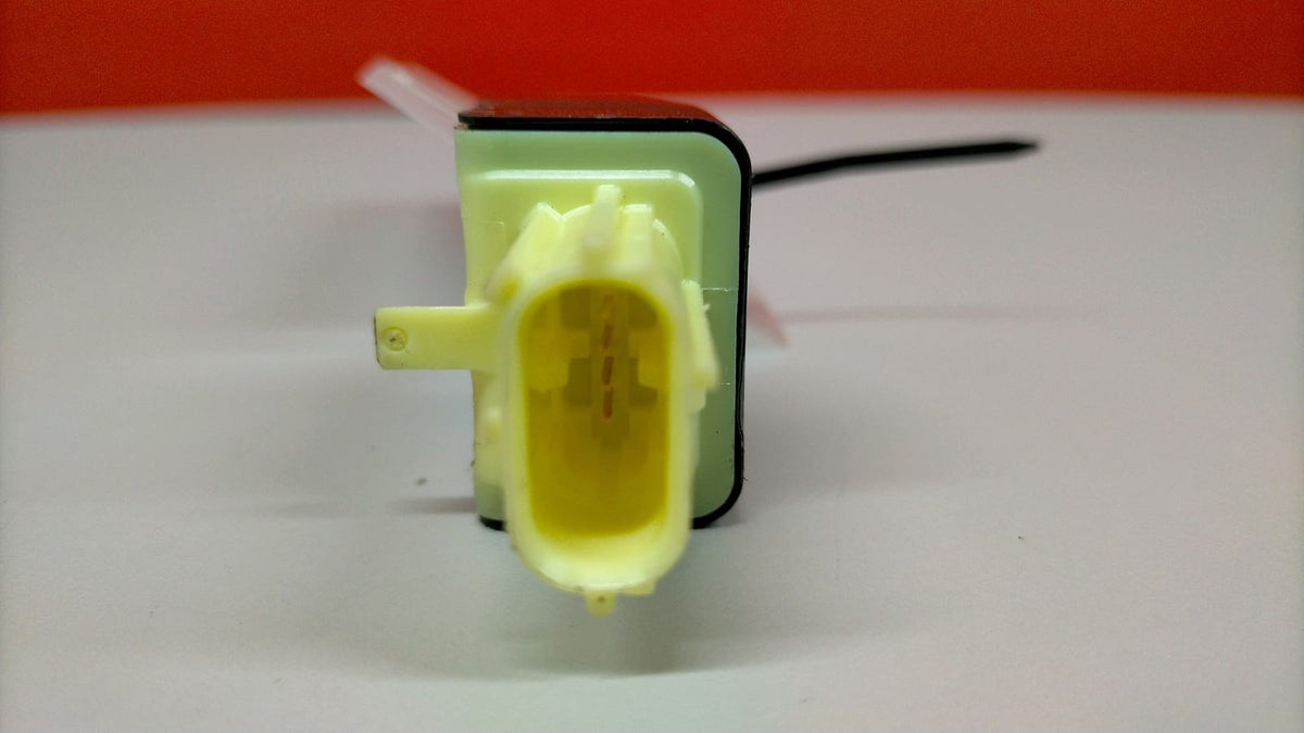 Sensor Airbag Toyota Yaris P13 Toyota Yaris 2019 8983102140 Ref 1118 8983102140