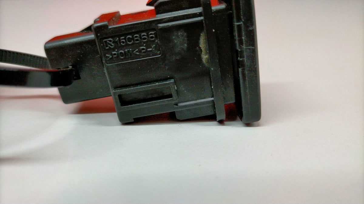 Interruptor Ev Mode Toyota Yaris P13 Toyota Yaris 2019 15C866 15C866
