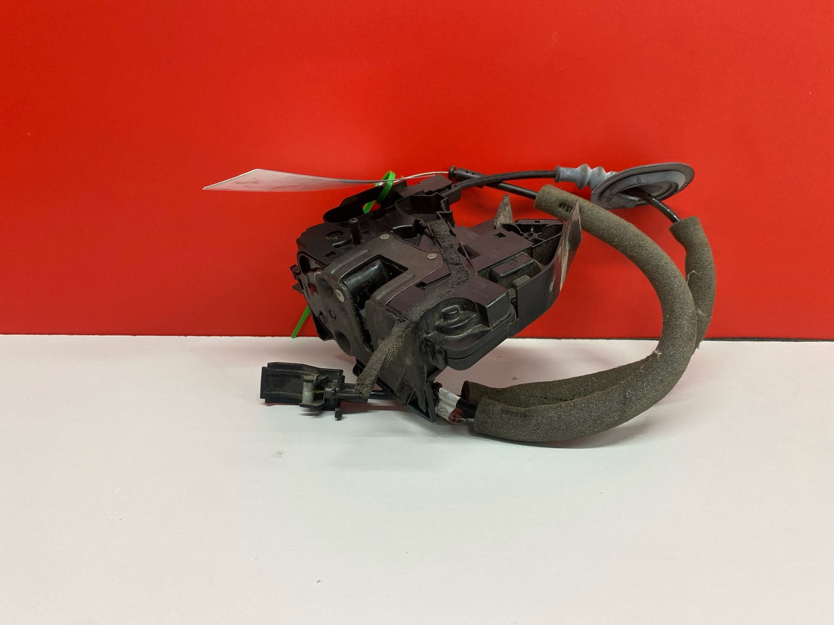 Cerradura Puerta Trasera Derecha Ref: Renault Mégane Rs 2019 825021410R 825021410R