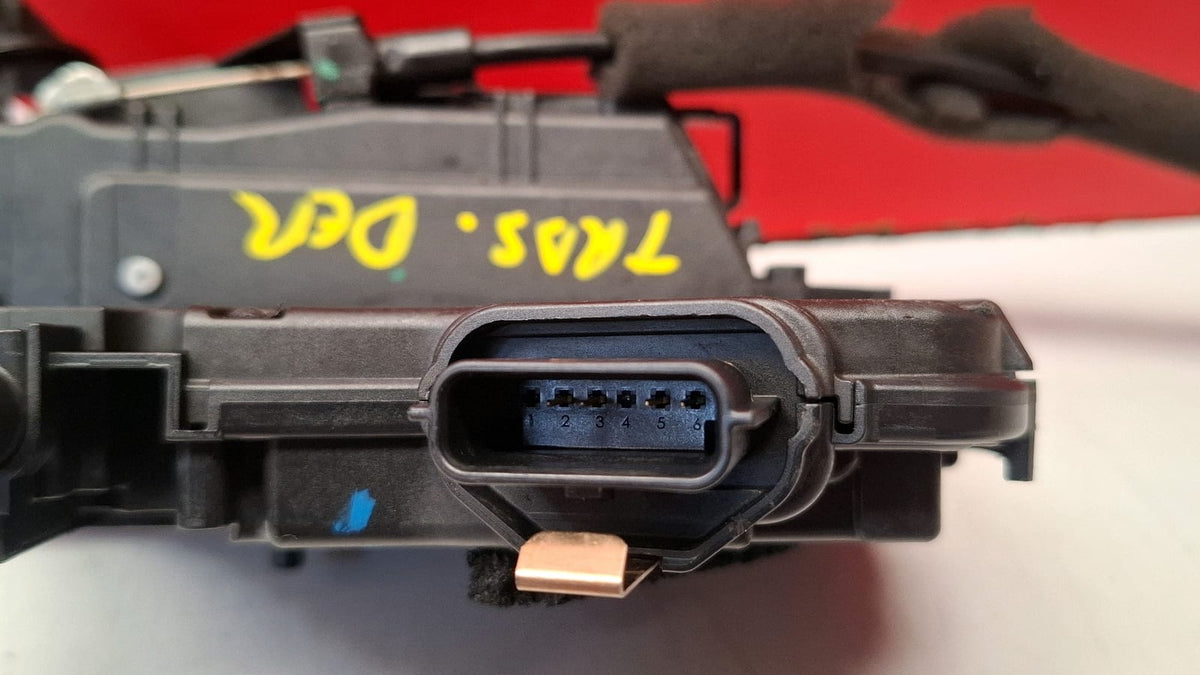 Cerradura Trasera Derecha Renault Clio 2017 825002104R Ref 10443 825002104R