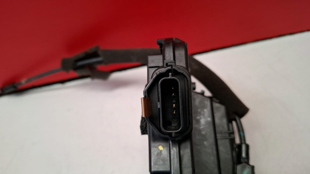 Cerradura Trasera Izquierda Renault Clio 2017 825016604R 825016604R