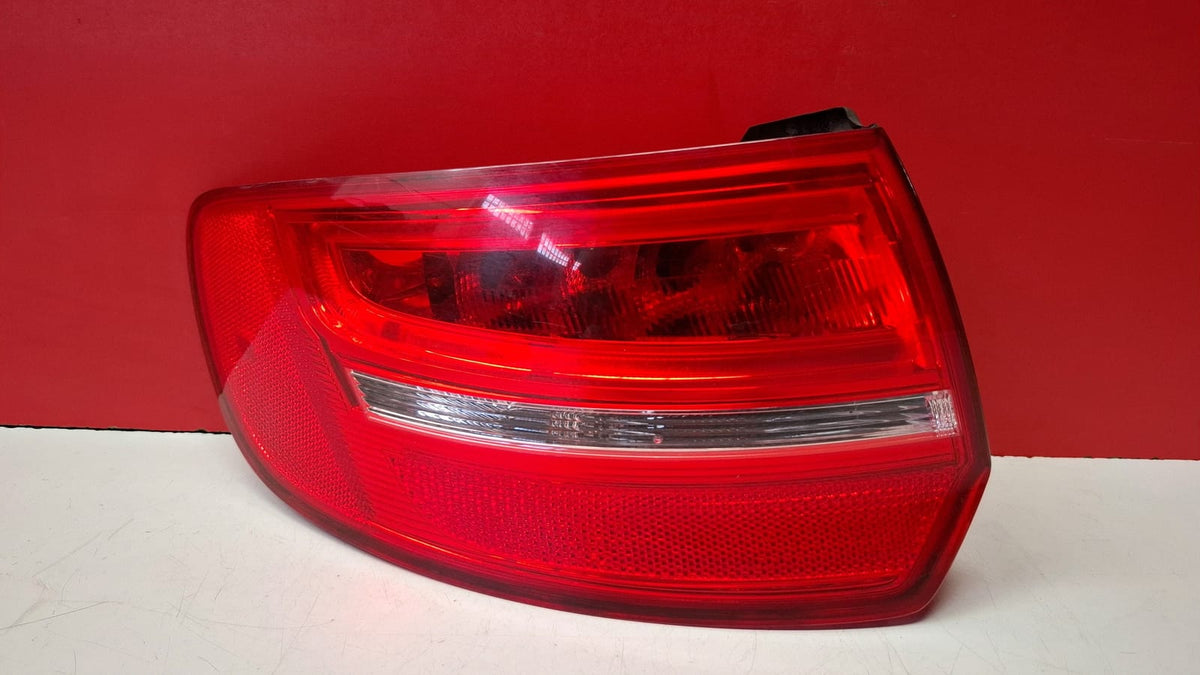 Piloto Trasero Izquierdo Exterior Audi A3 2010 8P4945095E 8P4945095E