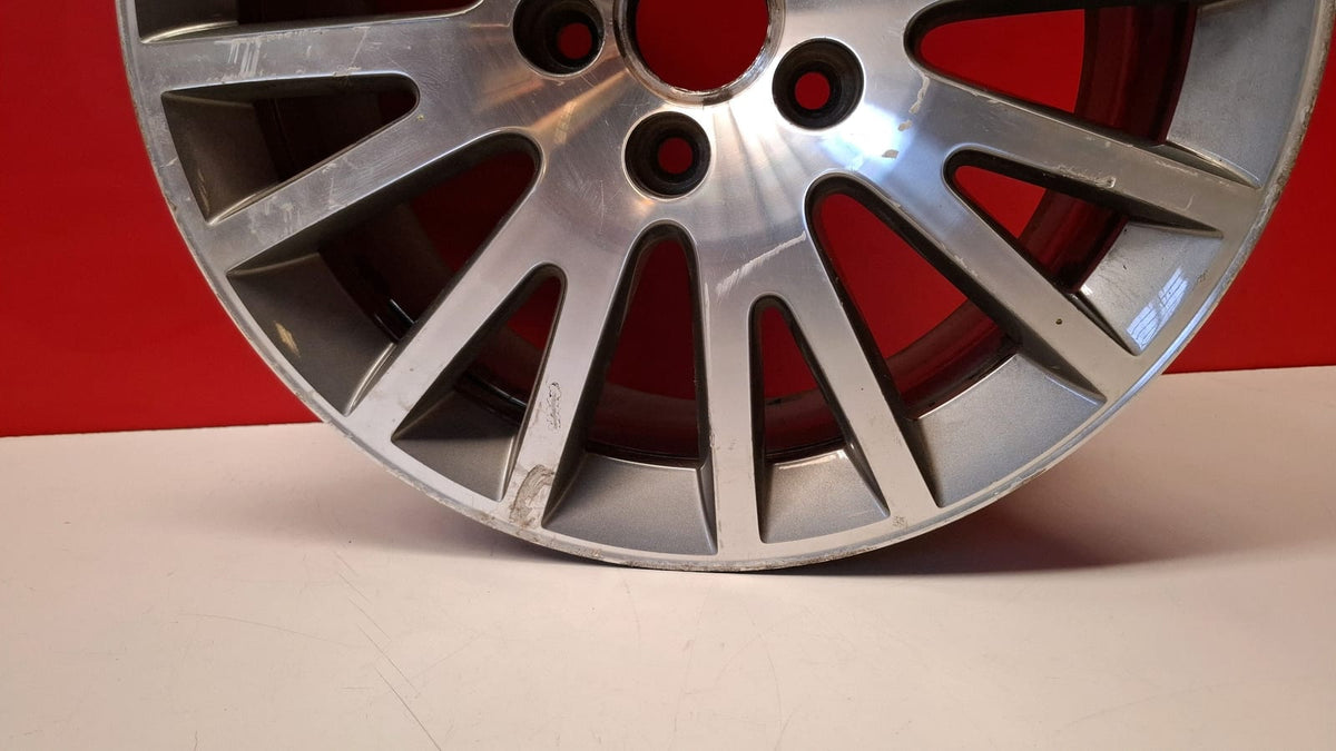 Llanta Audi A3 2011 8P0601025BE Ref 11090
