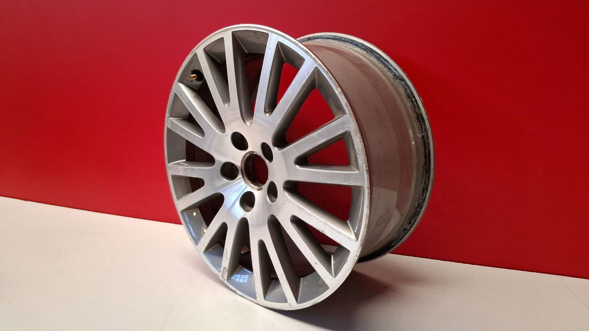 Llanta Audi A3 2011 8P0601025BE Ref 11090