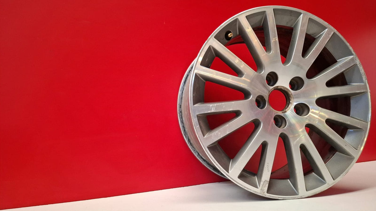 Llanta Audi A3 2011 8P0601025BE Ref 11090