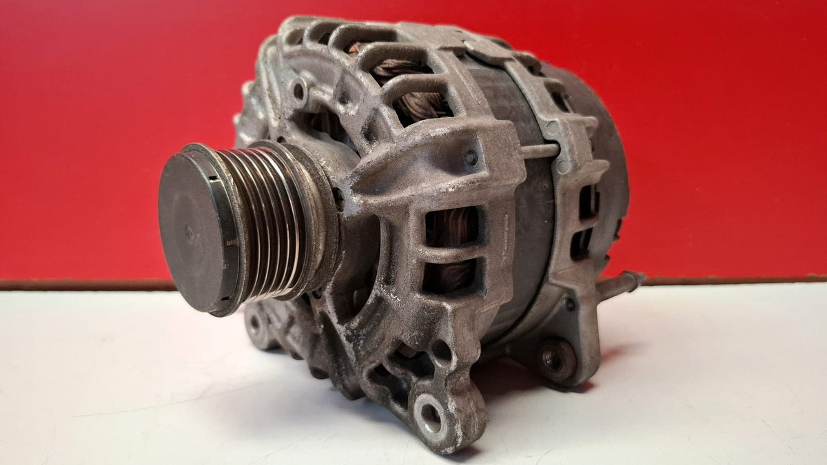 Alternador 180A Volkswagen Passat 2014 3L903024F 3L903024F