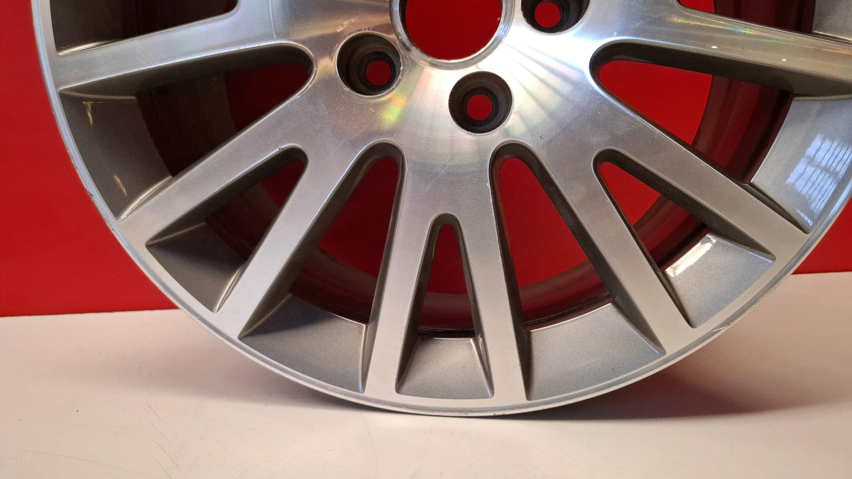 Llanta Audi A3 2011 8P0601025BE Ref 11089