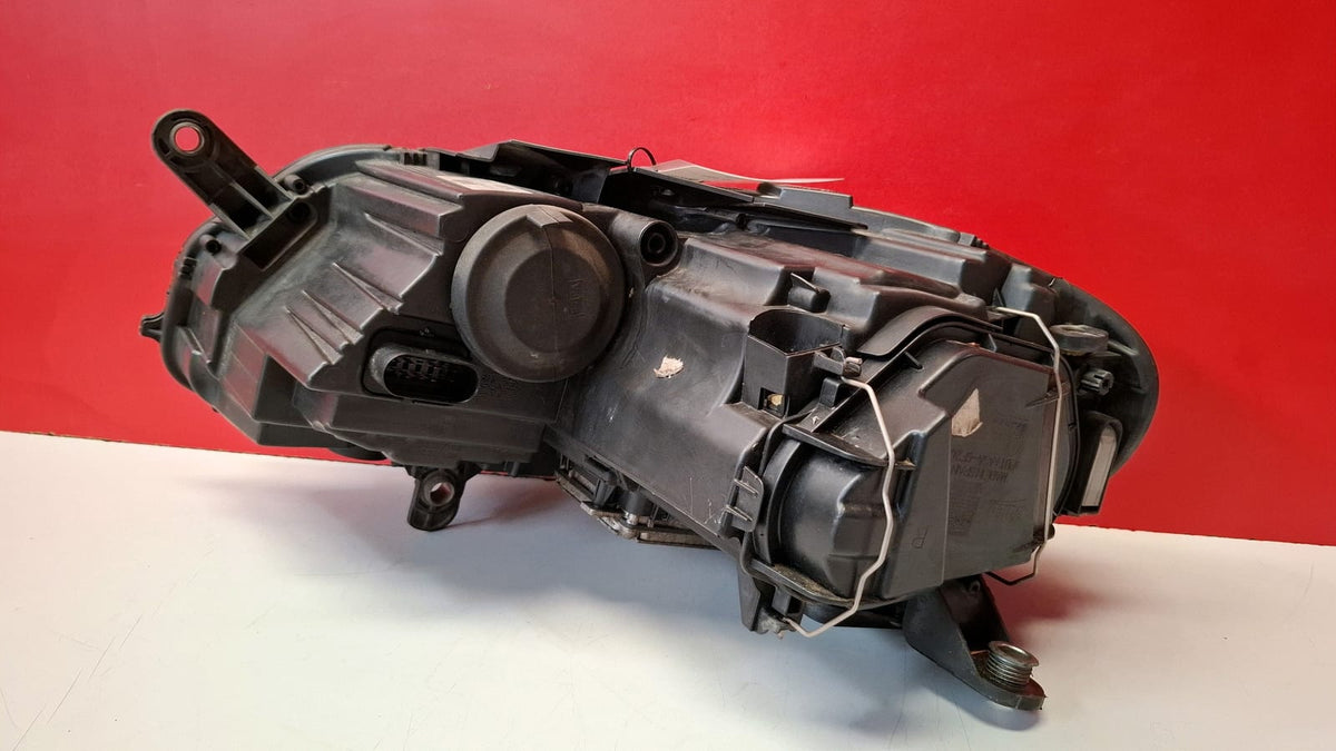 Faro Delantero Derecho Volkswagen Passat 2014 3AB941754 3AB941754
