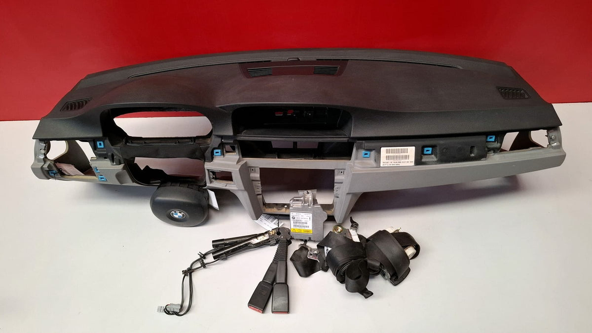 Kit Airbag Bmw Serie 3 Año 2005 Incluye: Airbag Conductor, Airbag Acompañante, Centralita Airbag, Cinturon Delantero Izquierdo, Cinturon Trasero Izquierdo, Cinturon Trasero Izquierdo, Cinturon Trasero KIT AIRBAG