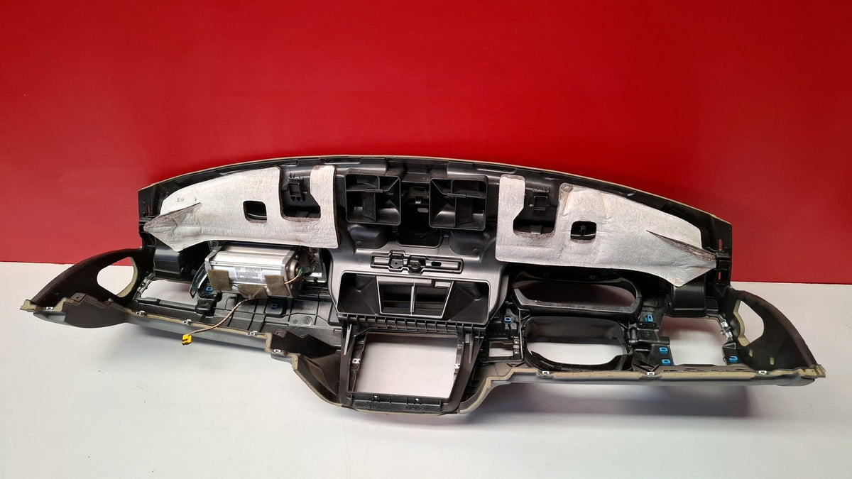 Kit Airbag Bmw Serie 3 Año 2005 Incluye: Airbag Conductor, Airbag Acompañante, Centralita Airbag, Cinturon Delantero Izquierdo, Cinturon Trasero Izquierdo, Cinturon Trasero Izquierdo, Cinturon Trasero KIT AIRBAG