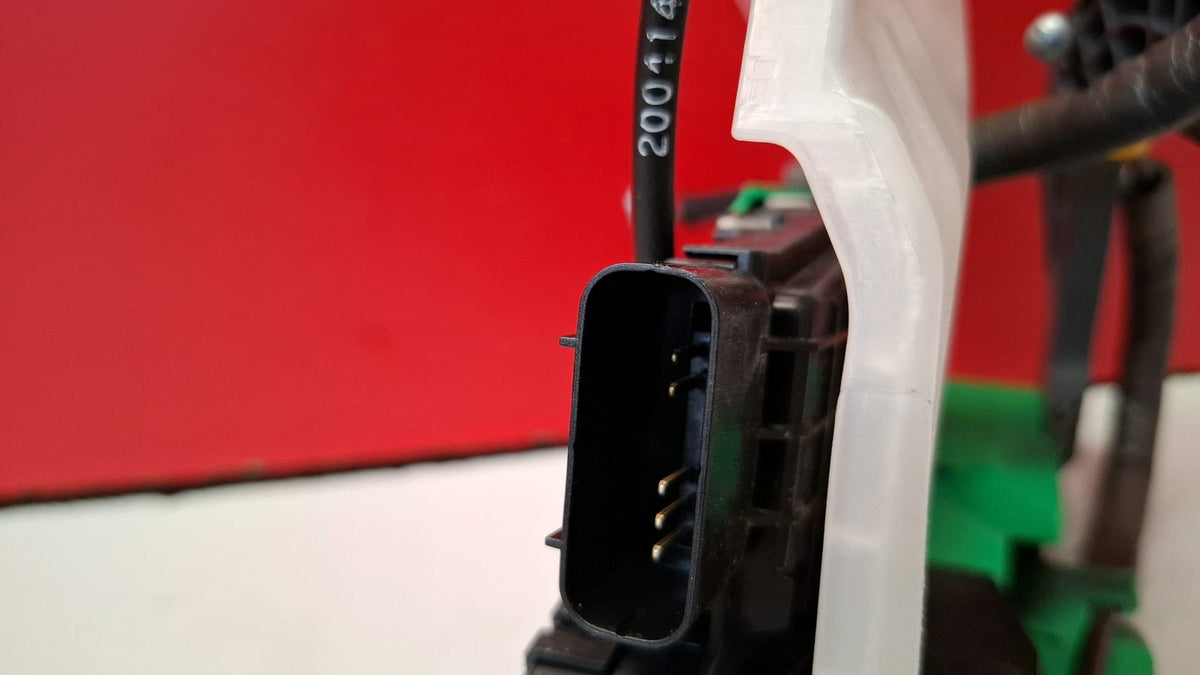 Cerradura Delantera Izquierda Hyundai I30 2021 81310G3040