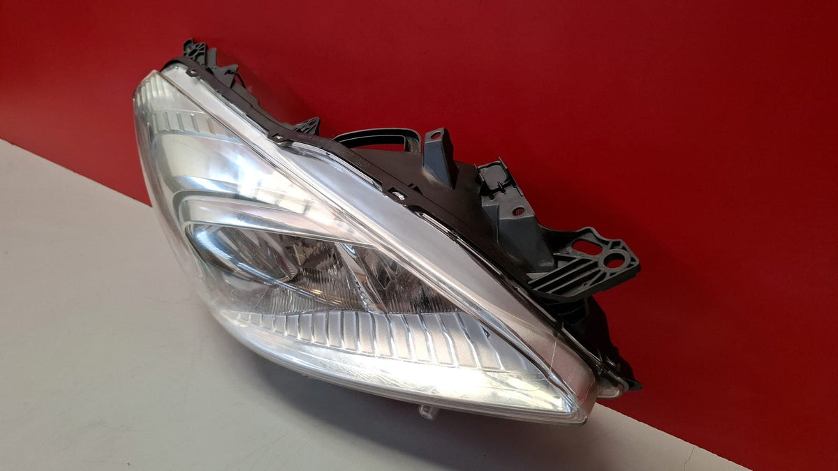Faro Delantero Derecho Peugeot 508 2013 9678393080 9678393080