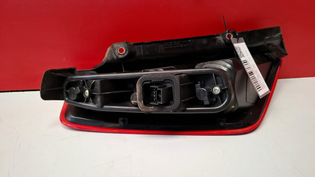 Piloto Trasero Derecho Fiat Grande Punto 2006 PILOTO TRS DCH PILOTO TRS DCH