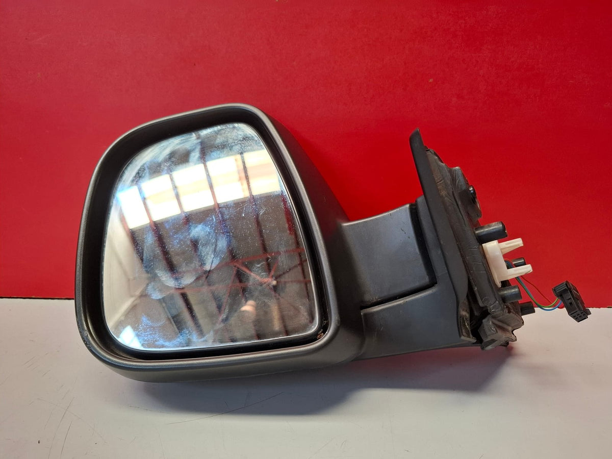 Retrovisor Derecho Citroen Berlingo 2016 96777523XT