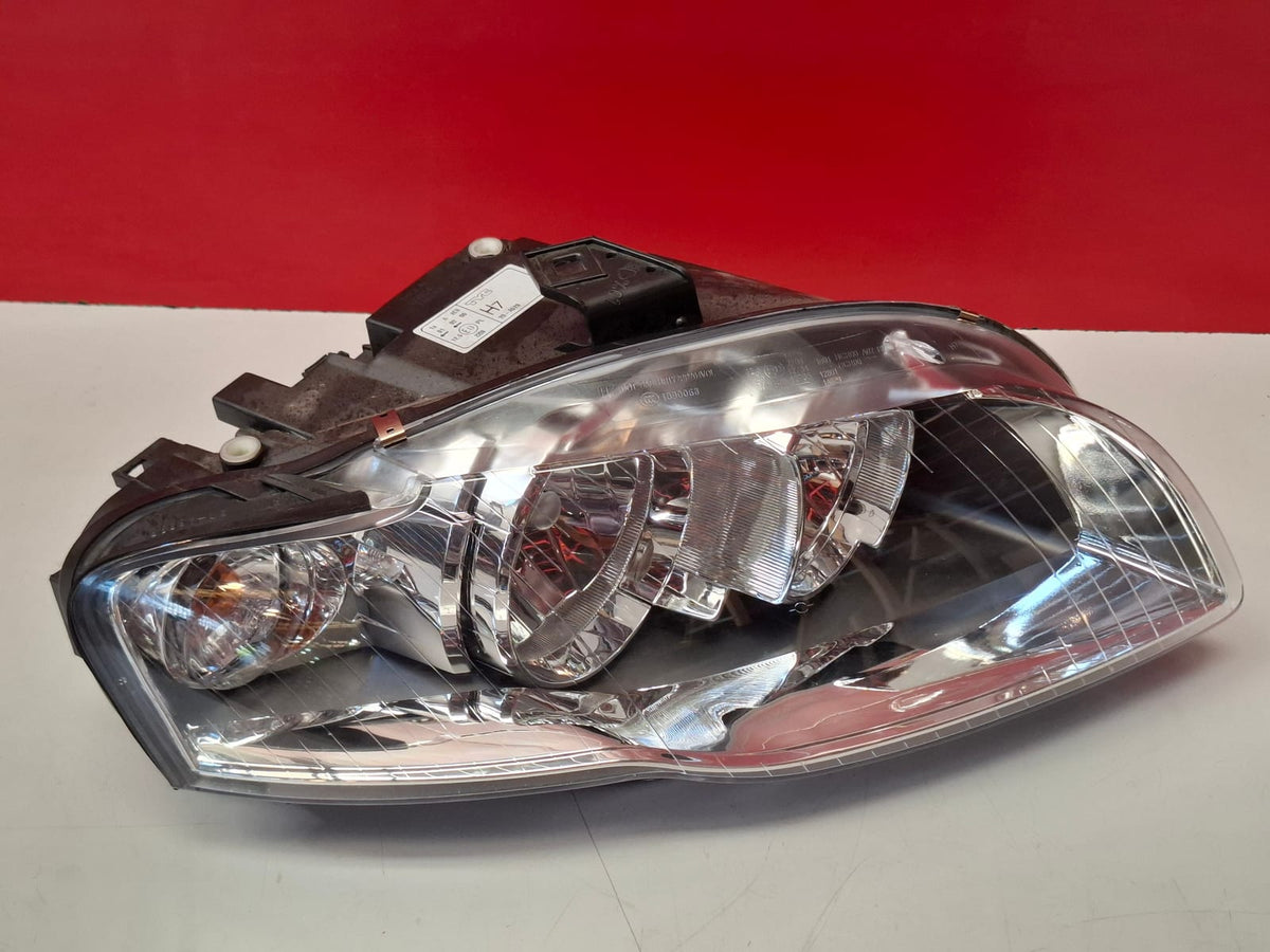 Faro Delantero Derecho Audi A4 2007 8E0941004BK 8E0941004BK