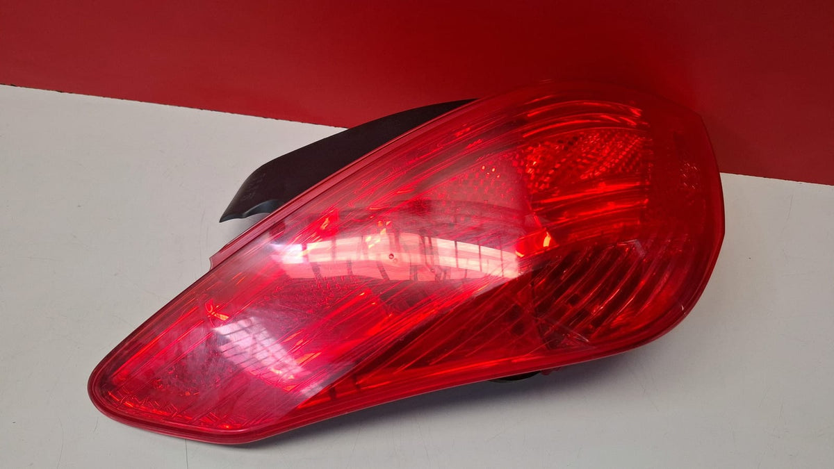 Piloto Trasero Izquierdo Peugeot 308 2010 9680425780 9680425780