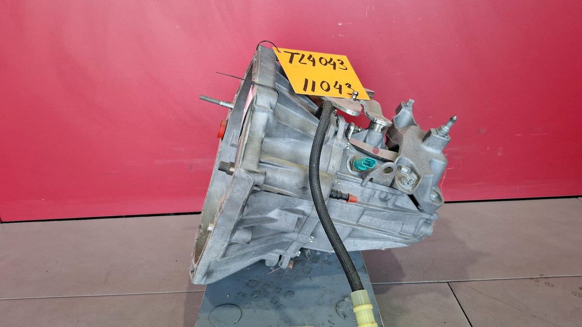 Caja Cambios Dacia Duster 2012 TL4043