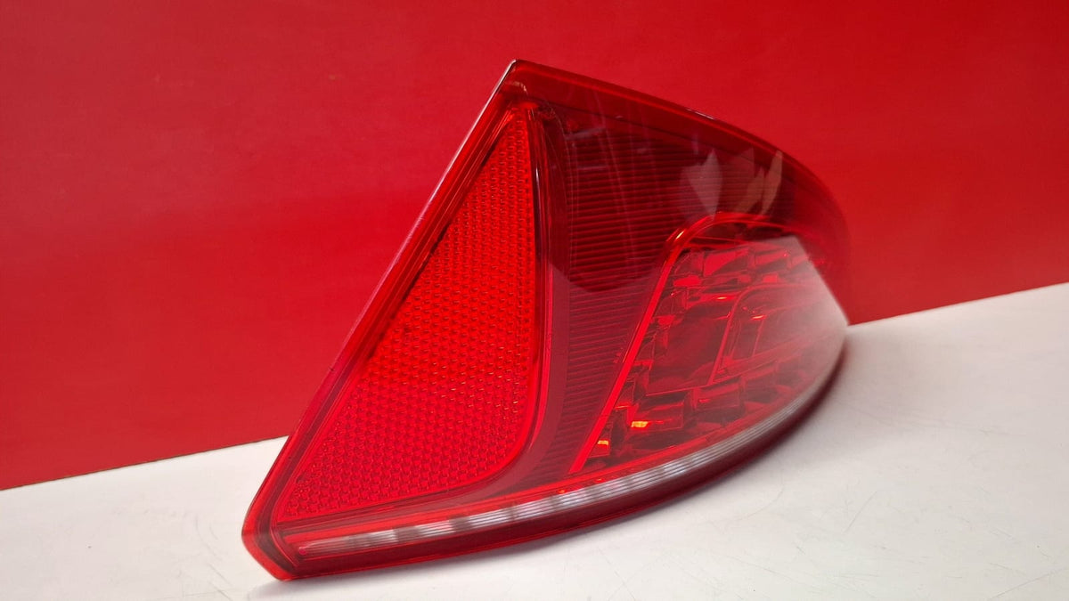 Piloto Trasero Derecho Audi Q5 2010 8R0945094A 8R0945094A