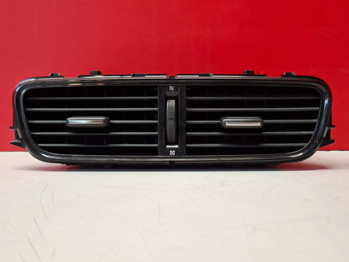 Rejilla Aireadora Central Renault Clio 2016 687502204R Ref 9578 687502204R