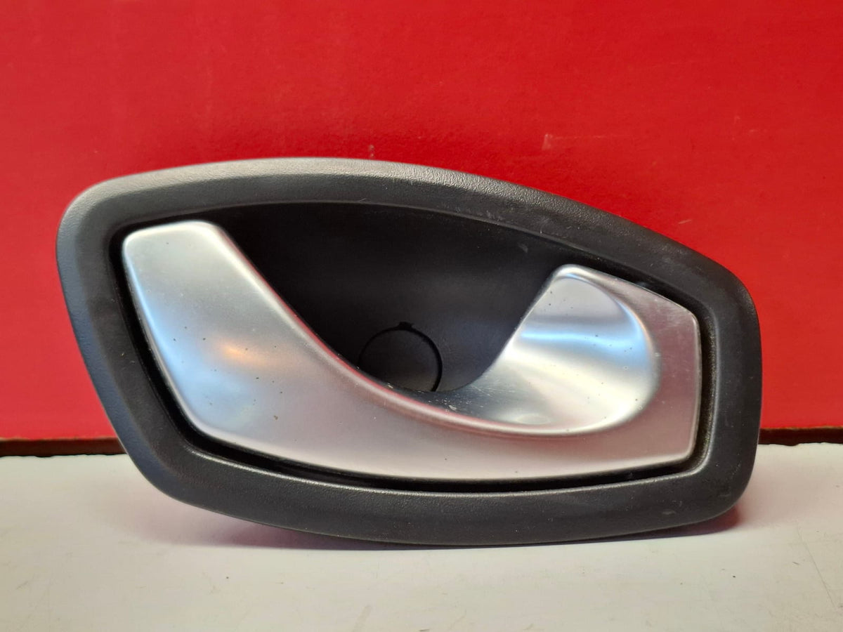 Maneta Interior Delantera Derecha Renault Clio 2016 826720001R 826720001R