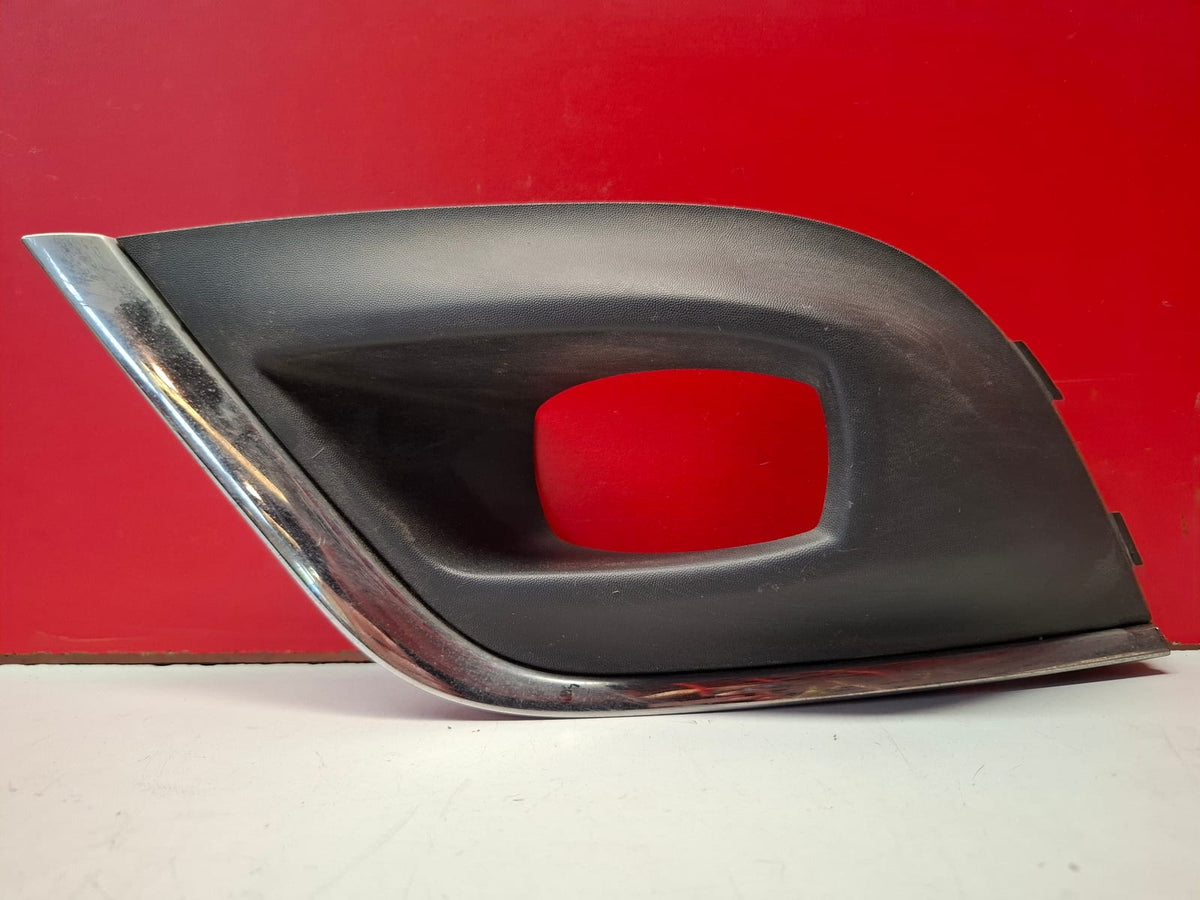 Rejilla Antiniebla Delantera Izquierda Renault Clio 2016 261A36157R 261A36157R
