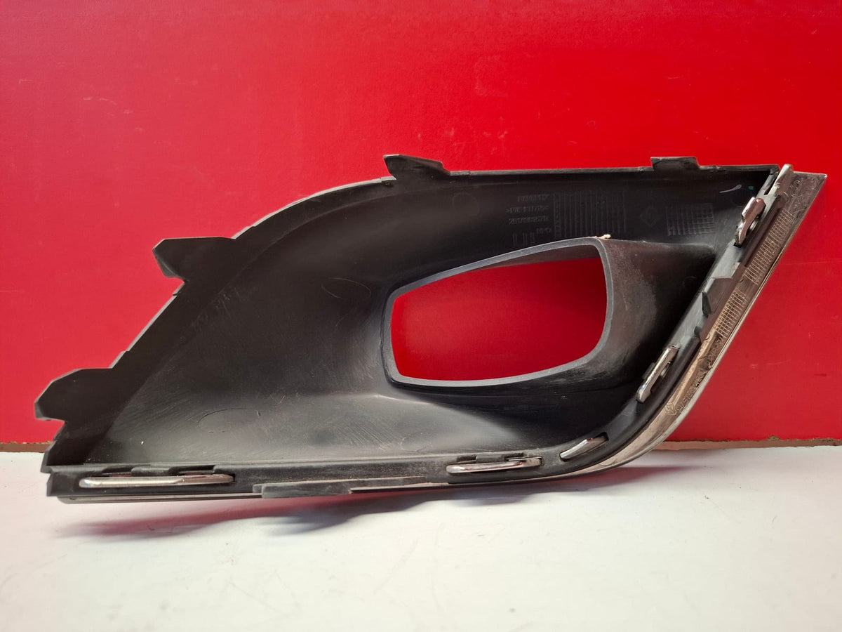 Rejilla Antiniebla Delantera Izquierda Renault Clio 2016 261A36157R 261A36157R
