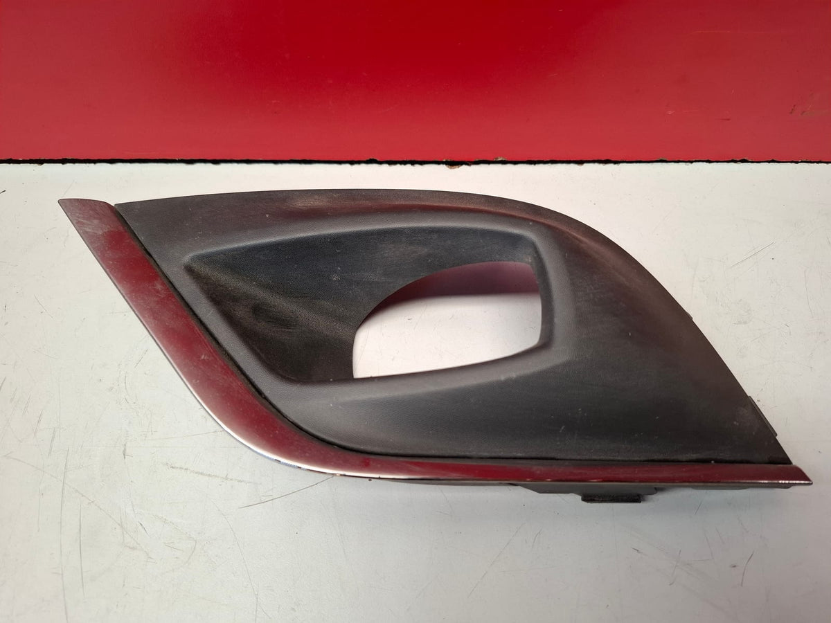 Rejilla Antiniebla Delantera Izquierda Renault Clio 2016 261A36157R 261A36157R