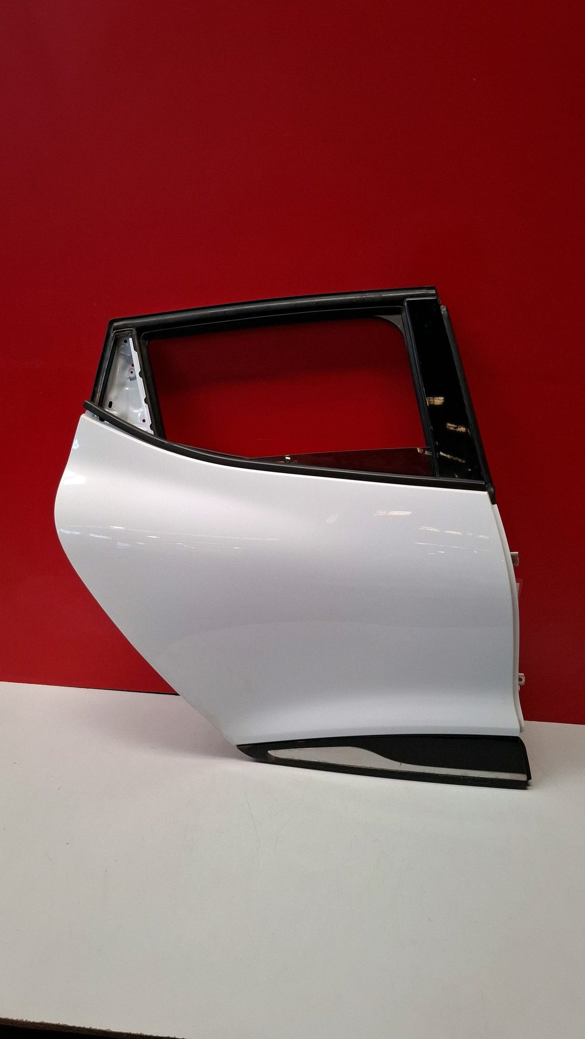 Puerta Trs DCH Renault Clio 2019 PUERTA TRASERA DERECHA