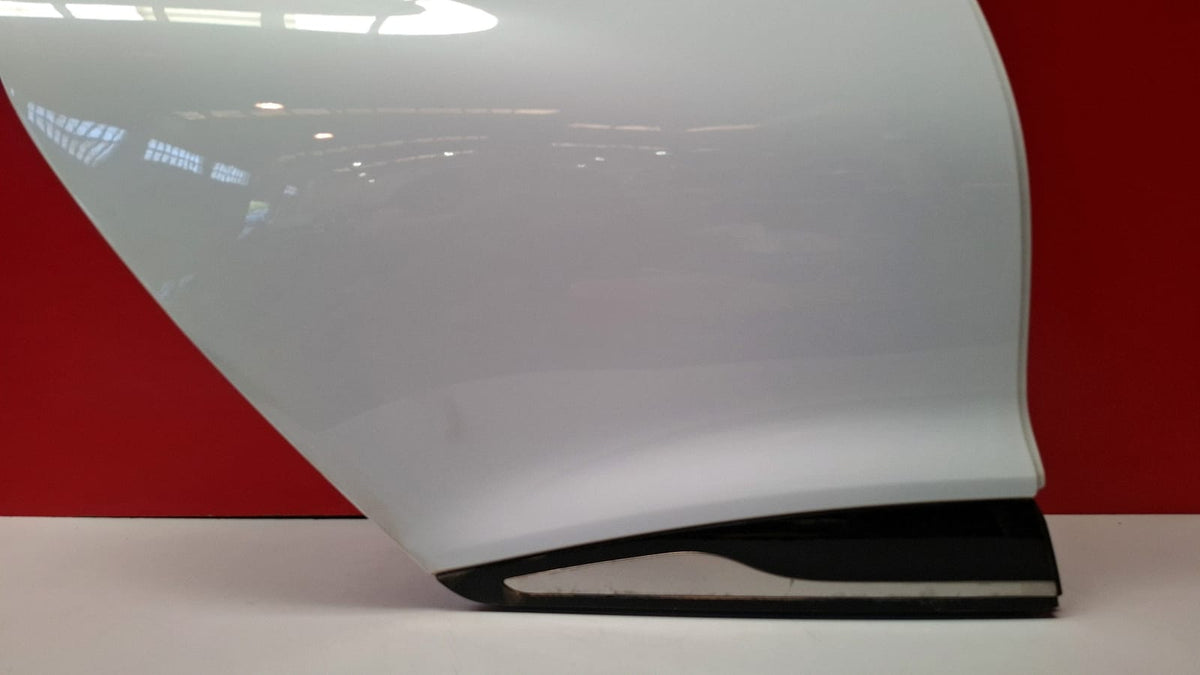 Puerta Trs DCH Renault Clio 2019 PUERTA TRASERA DERECHA PUERTA TRASERA DERECHA
