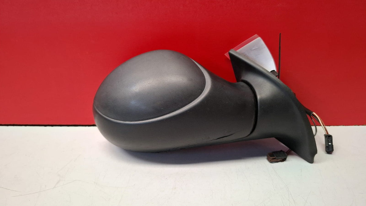 Retrovisor Derecho con 2 Conectores, Conector Negro 4 Pines, Conector Marron 2 Pines Citroen C3 Año 2007 Citroen C3 2007 RETROVISOR DCH RETROVISOR DCH