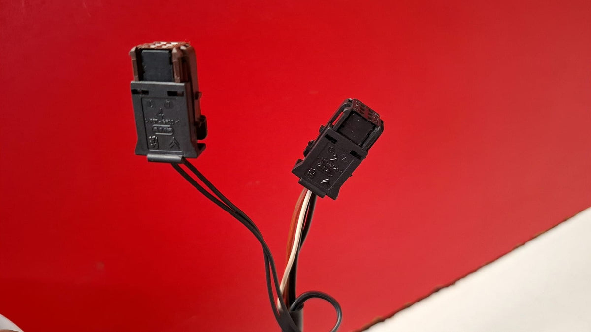 Retrovisor Derecho con 2 Conectores, Conector Negro 4 Pines, Conector Marron 2 Pines Citroen C3 Año 2007 Citroen C3 2007 RETROVISOR DCH RETROVISOR DCH