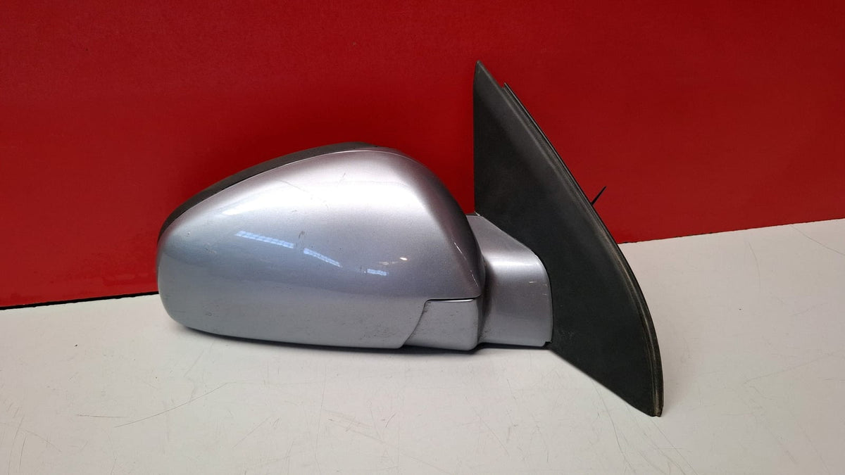 Retrovisor Izquierdo con 5 Pines Opel Vectra Año 2005 Opel Vectra Gts 2005 RETROVISOR IZQUIERDO RETROVISOR IZQUIERDO