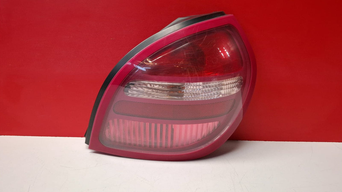 Piloto Trasero Derecho Nissan Almera 2002 26550BN011 26550BN011