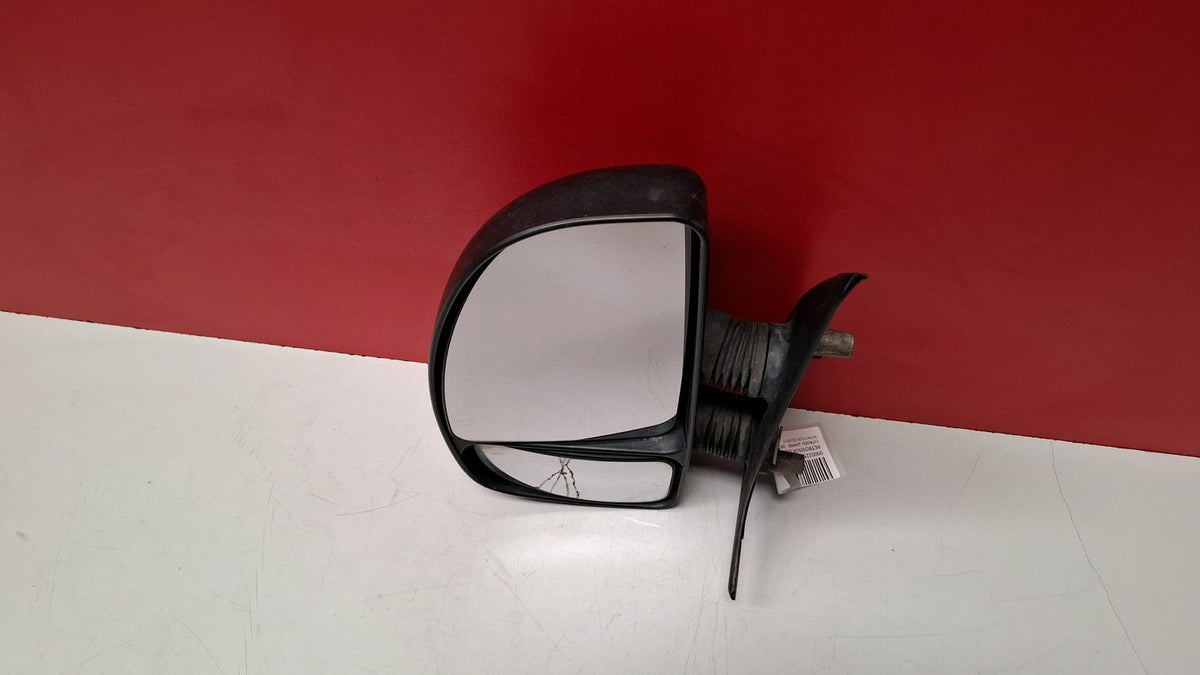 Retrovisor Izquierdo Un Poco Tocado se Puede Apreciar en las Imagenes Citroen Jumper Año 2003 Citroen Jumper 2003 RETROVISOR IZQUIERDO RETROVISOR IZQUIERDO