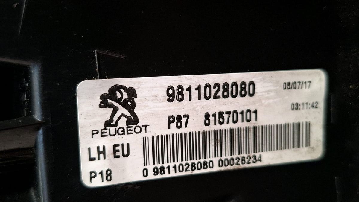 Piloto Trasero Izquierdo Exterior Peugeot 5008 2017 9811028080 9811028080
