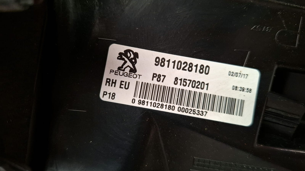 Piloto Trasero Derecho Exterior Peugeot 5008 2017 9811028180 9811028180