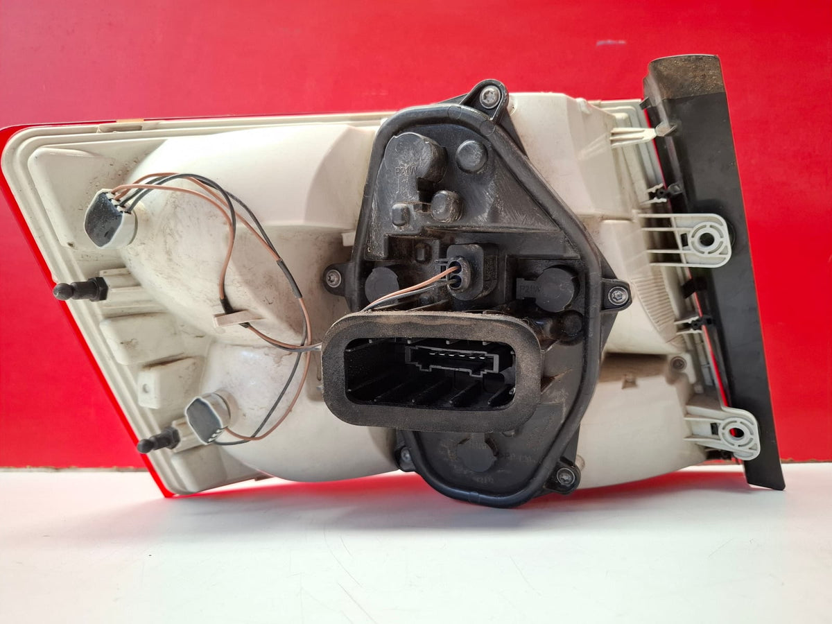 Piloto Trasero Derecho Skoda Octavia 2017 5E5945096 5E5945096