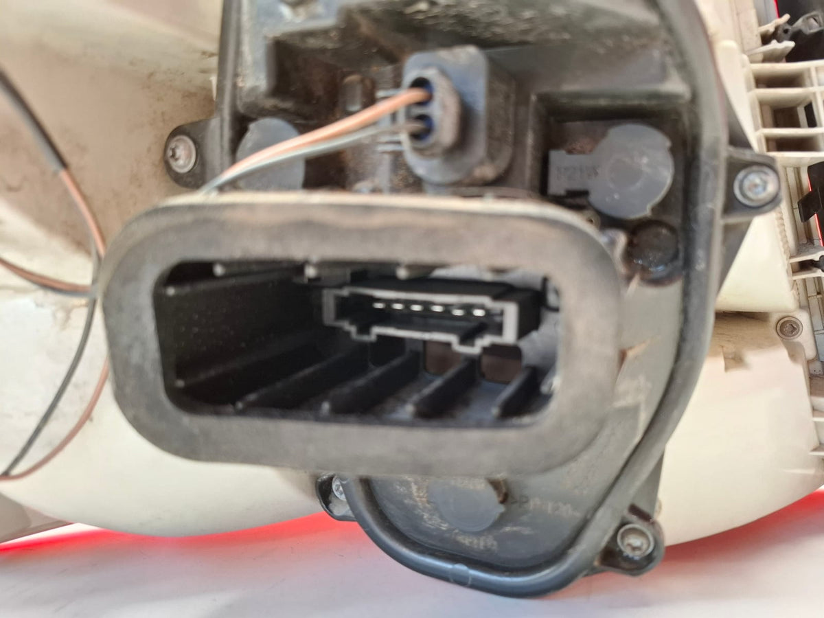 Piloto Trasero Derecho Skoda Octavia 2017 5E5945096 5E5945096