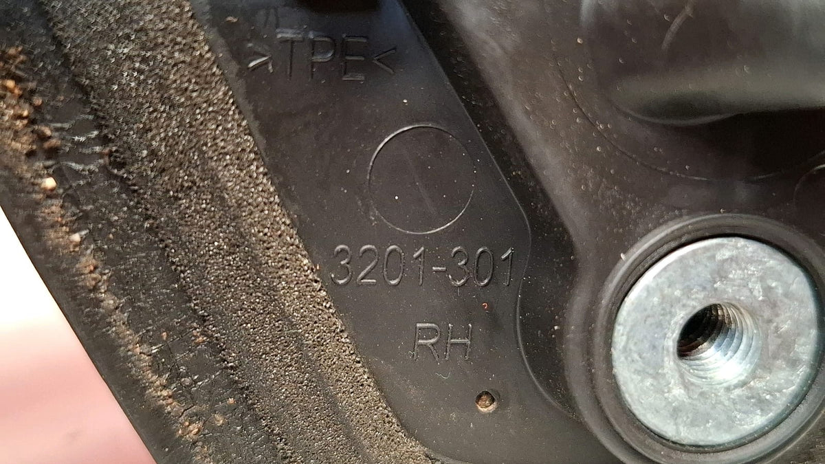 Retrovisor Derecho Toyota Auris 2010 3201301