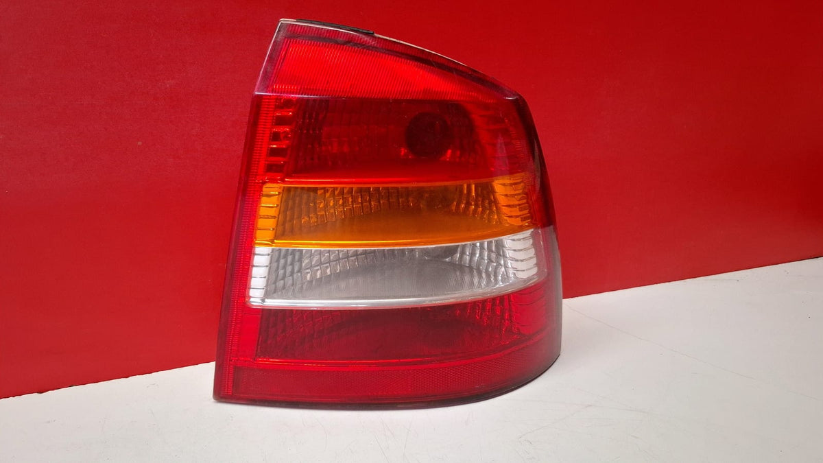 Piloto Trasero Derecho Opel Astra 2002 84421916R 84421916R
