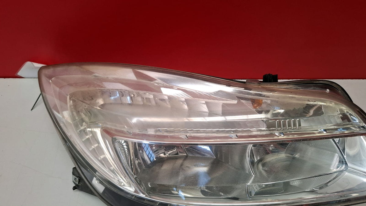 Faro Delantero Derecho Insignia Opel Insignia 2011 13226783 13226783
