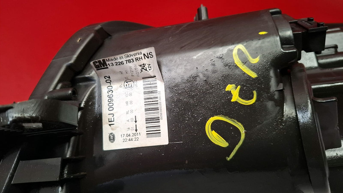 Faro Delantero Derecho Insignia Opel Insignia 2011 13226783 13226783
