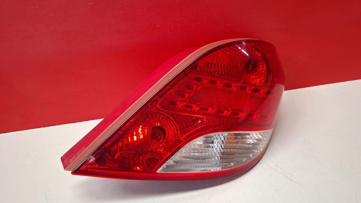 Piloto Trasero Derecho Peugeot 207 2006 968656598000 968656598000