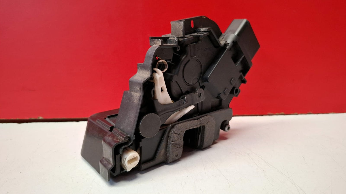 Cerradura Trasera Izquierda Ford Mondeo 2008 6M2AR26413BC 6M2AR26413BC