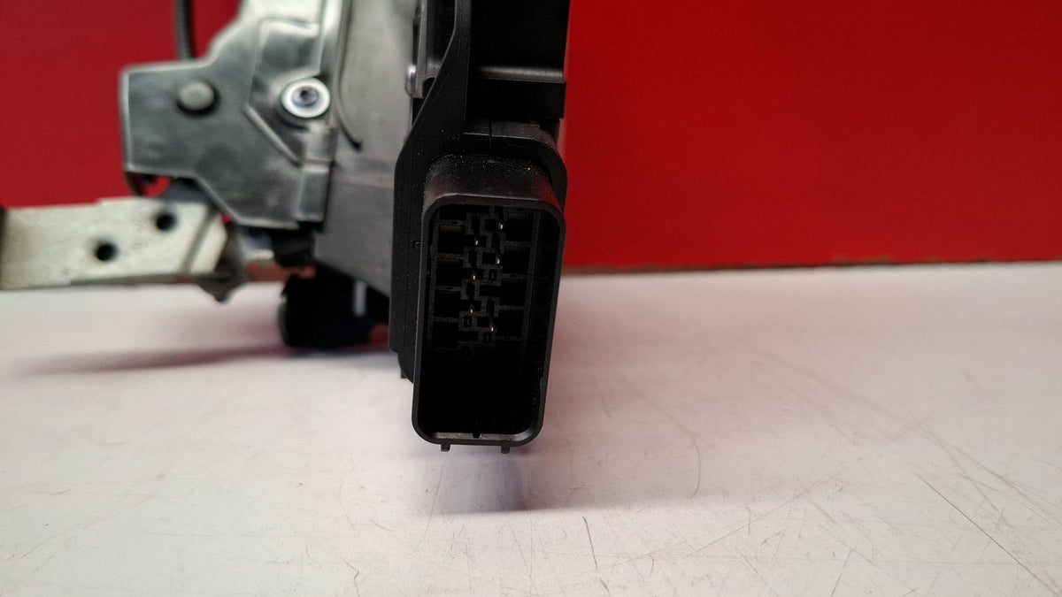 Cerradura del DCH Ford Mondeo 2008 6M2AR21812AC 6M2AR21812AC