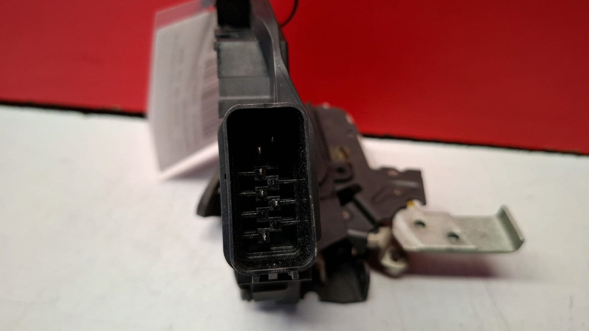 Cerradura Delantera Izquierda Ford Mondeo 2008 6M2AR21813EC 6M2AR21813EC