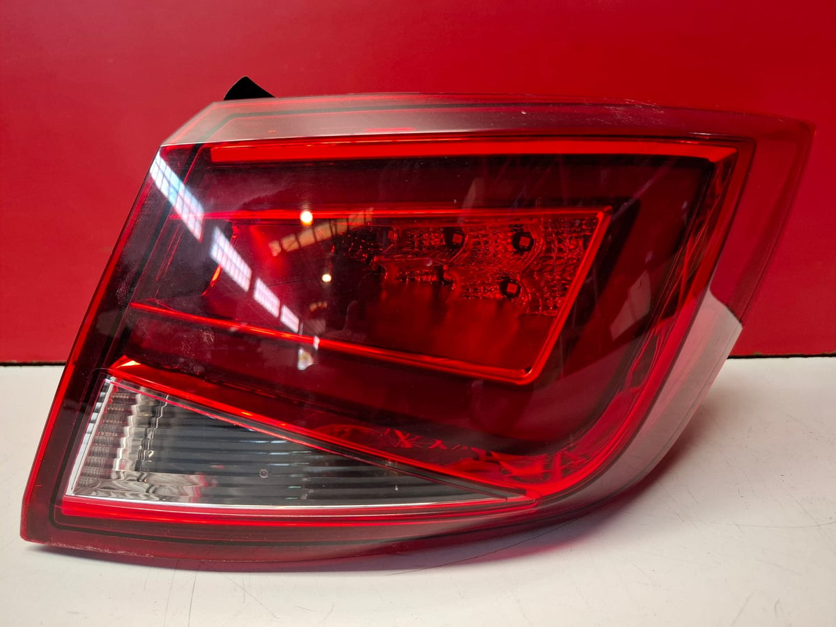 Piloto Trs DCH Ext Leon Iii Seat Leon 2013 5F9945208A 5F9945208A