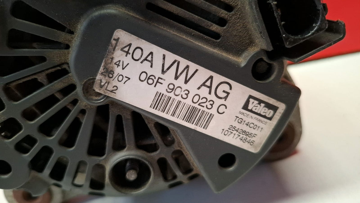 Alternador Volkswagen Golf 2001 6F903023C