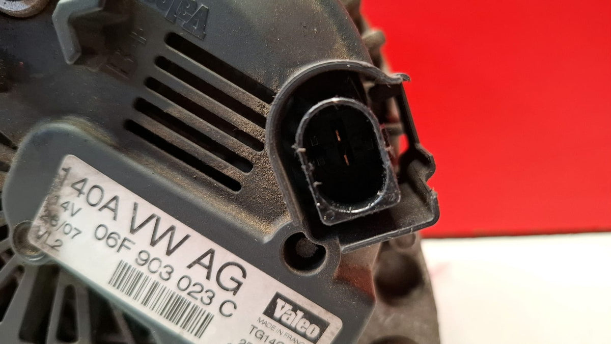 Alternador Volkswagen Golf 2001 6F903023C